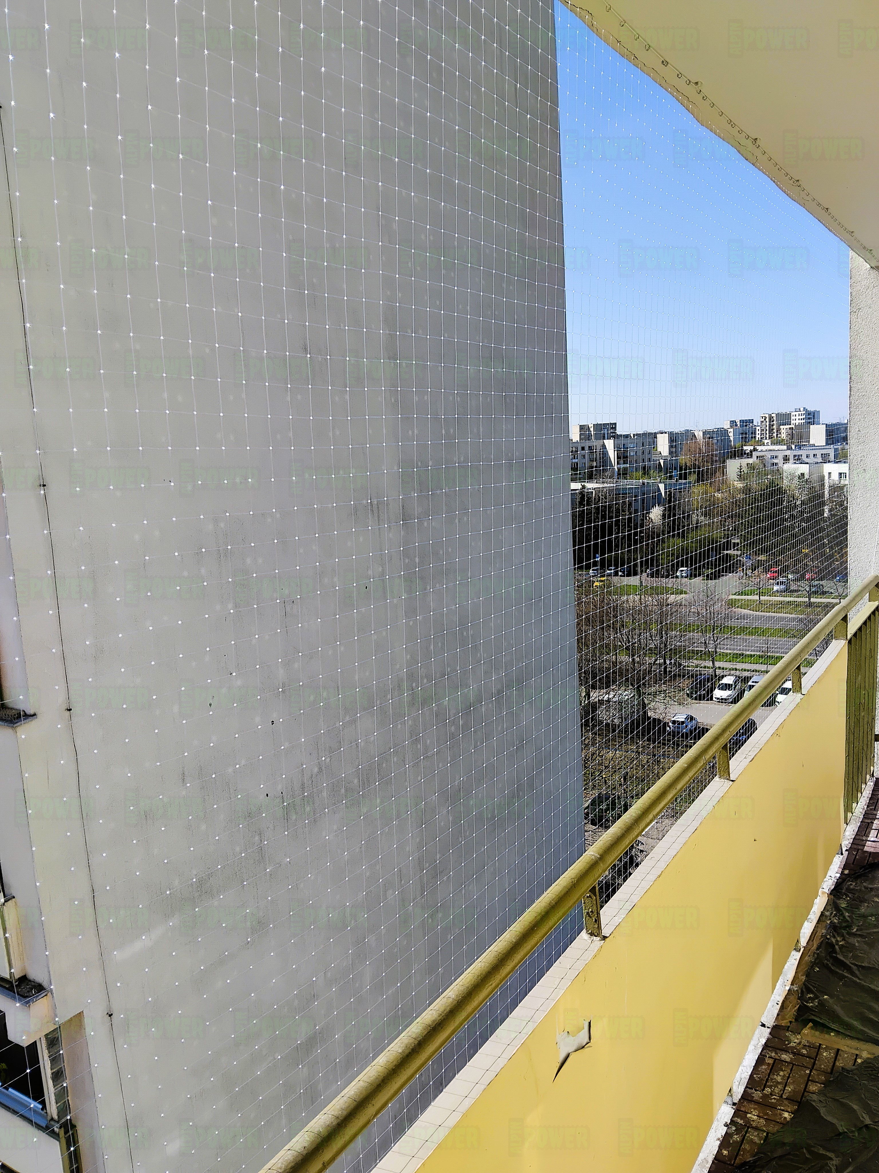 Siatka ochronna na balkon przezroczysta przeciw ptakom montaż Warszawa