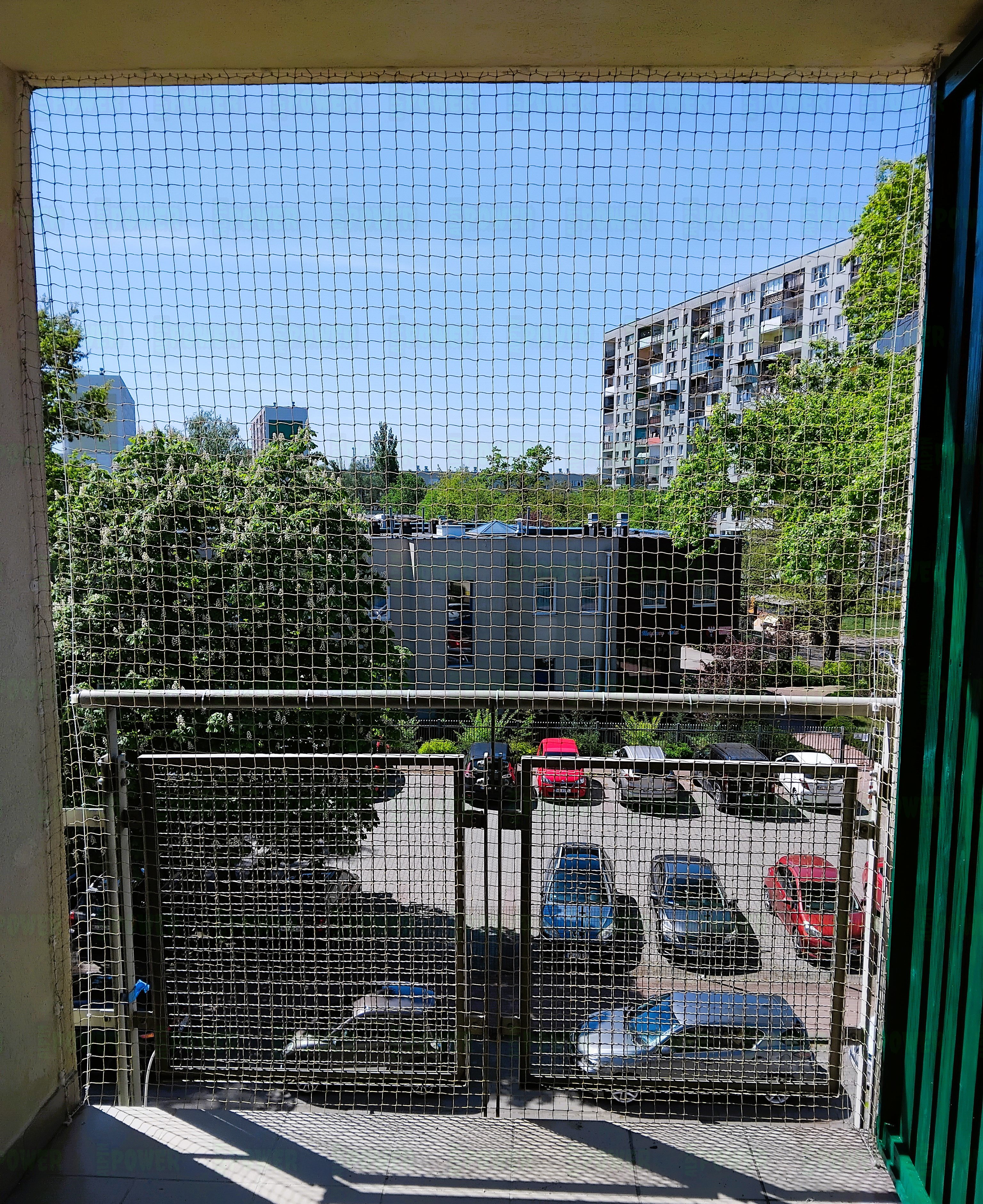 Siatka ochronna na balkon dla kotów