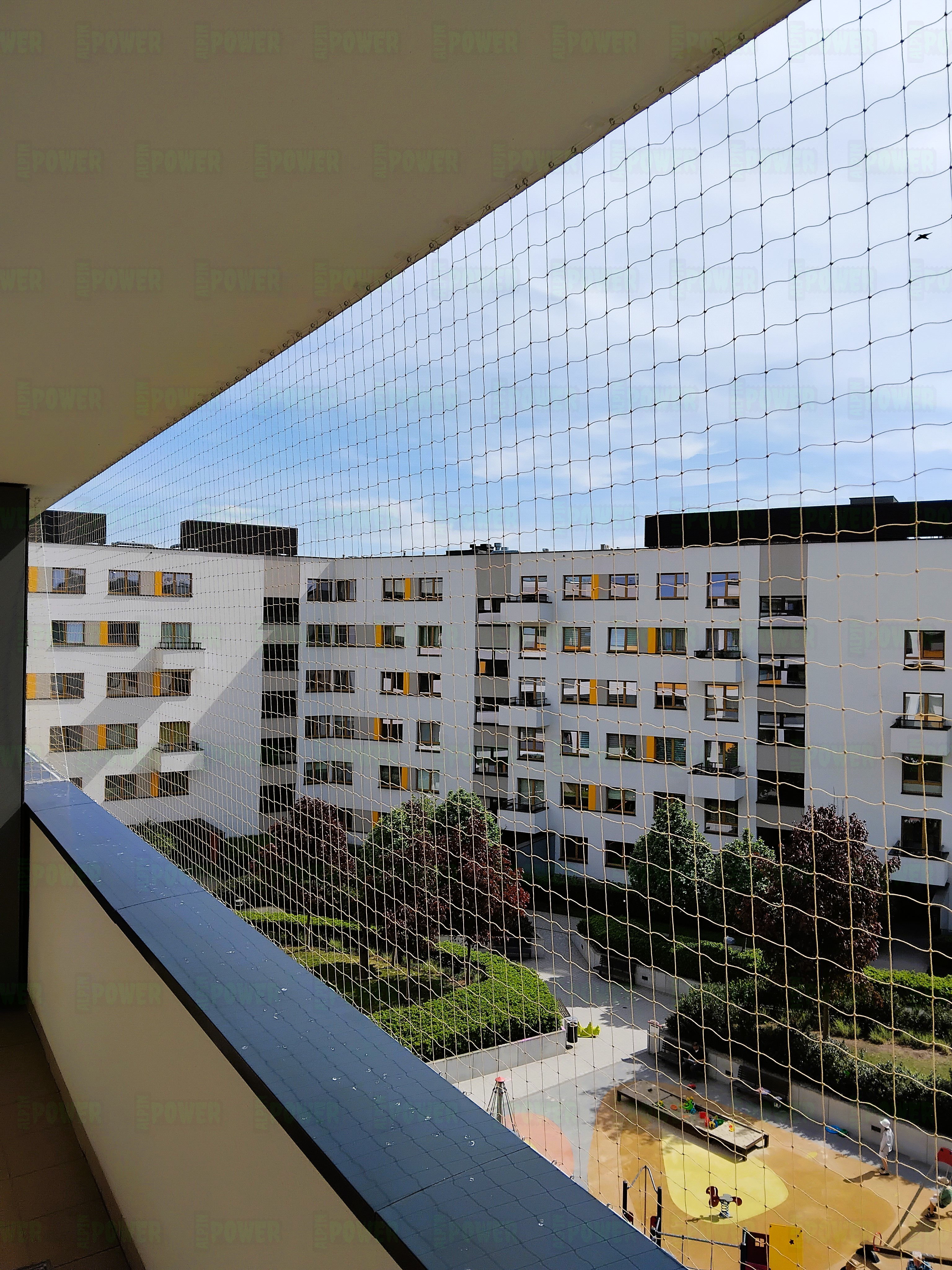  Montaż siatki zabezpieczającej na balkon przed gołębiami bez wiercenia Warszawa