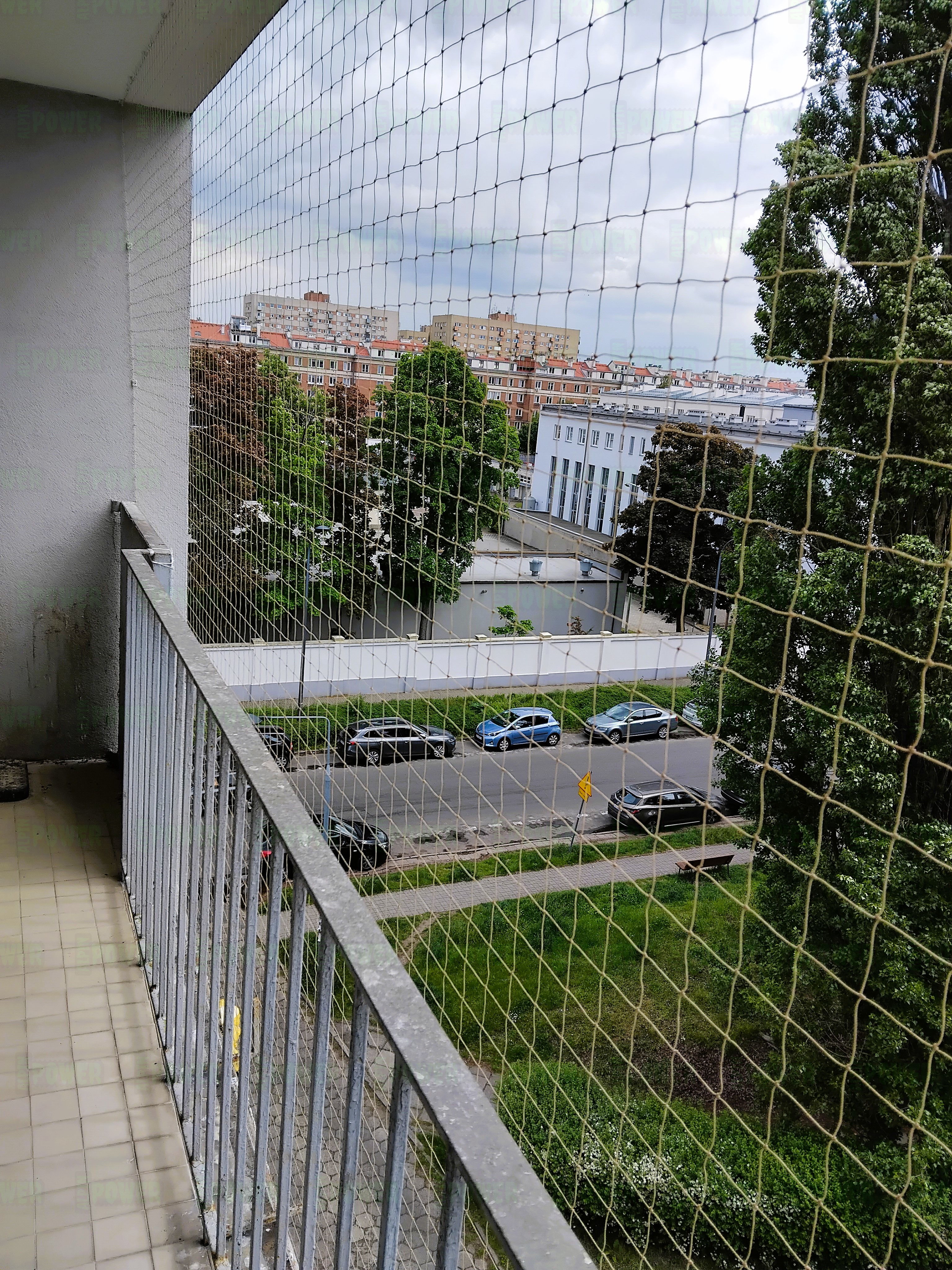  Montaż siatki zabezpieczającej na balkon przed ptakami Warszawa