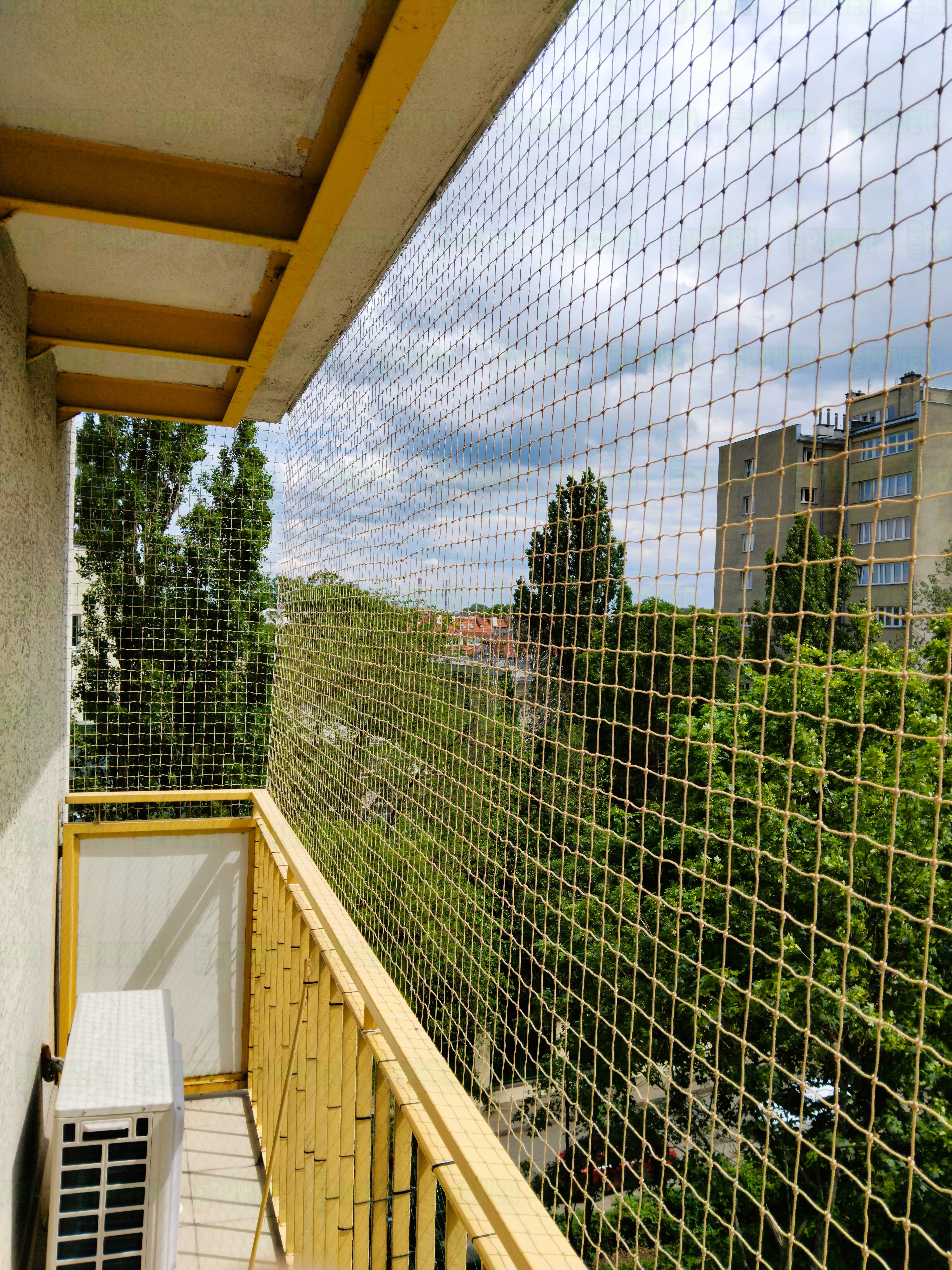 Siatka ochronna na balkon dla kota