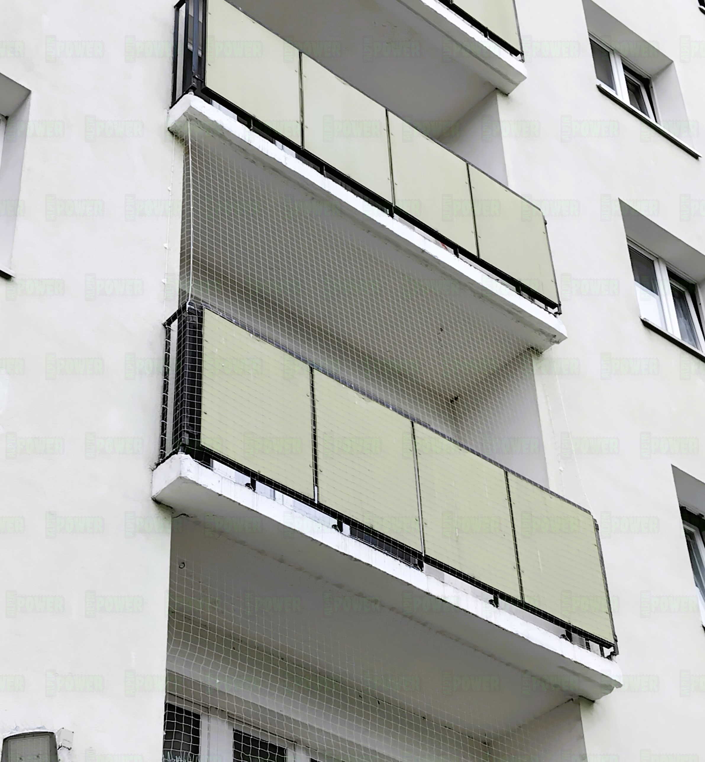 Siatka zabezpieczająca balkon przeciw gołębiom