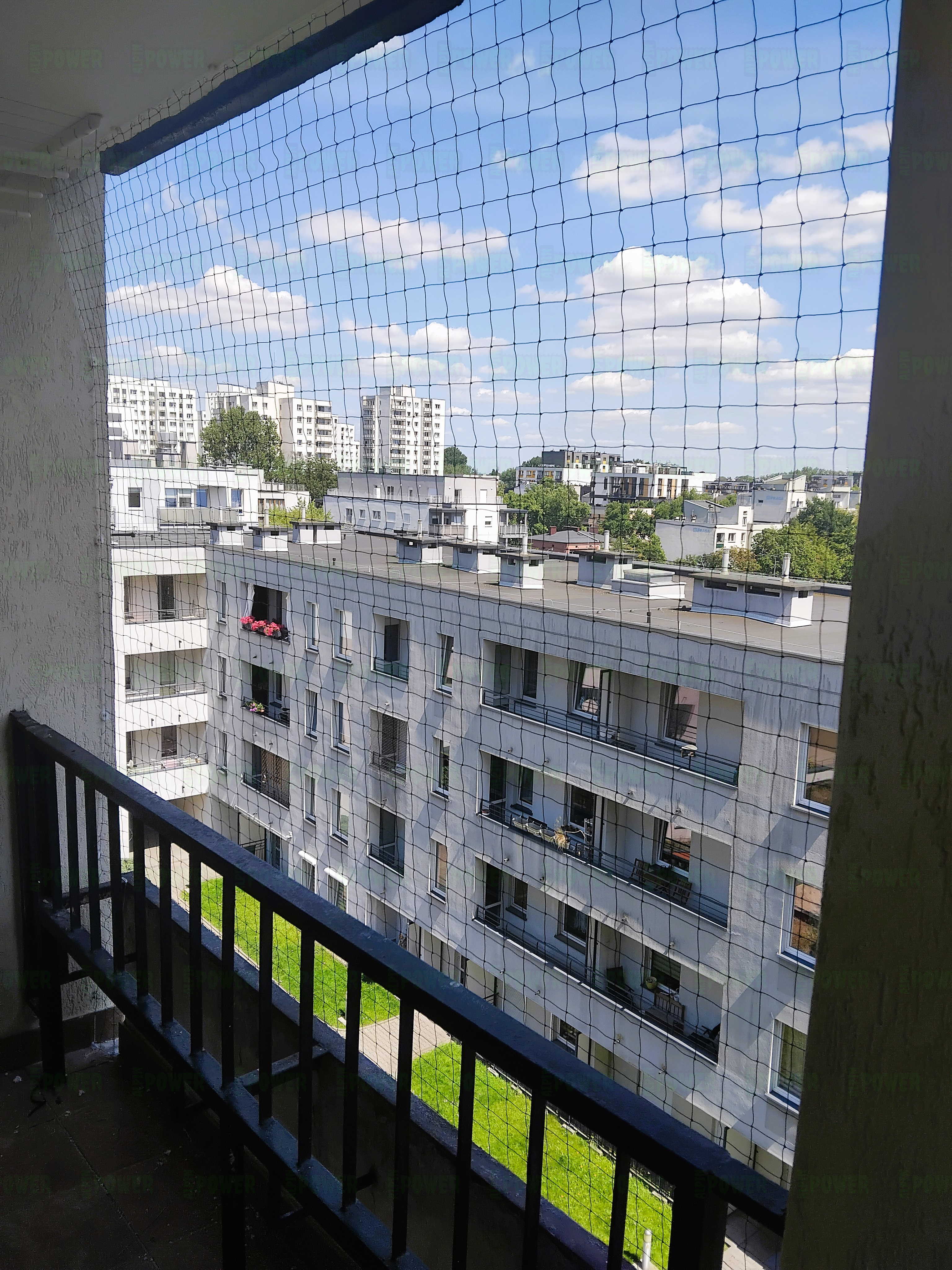  Siatka na balkon przeciw ptakom z montażem 