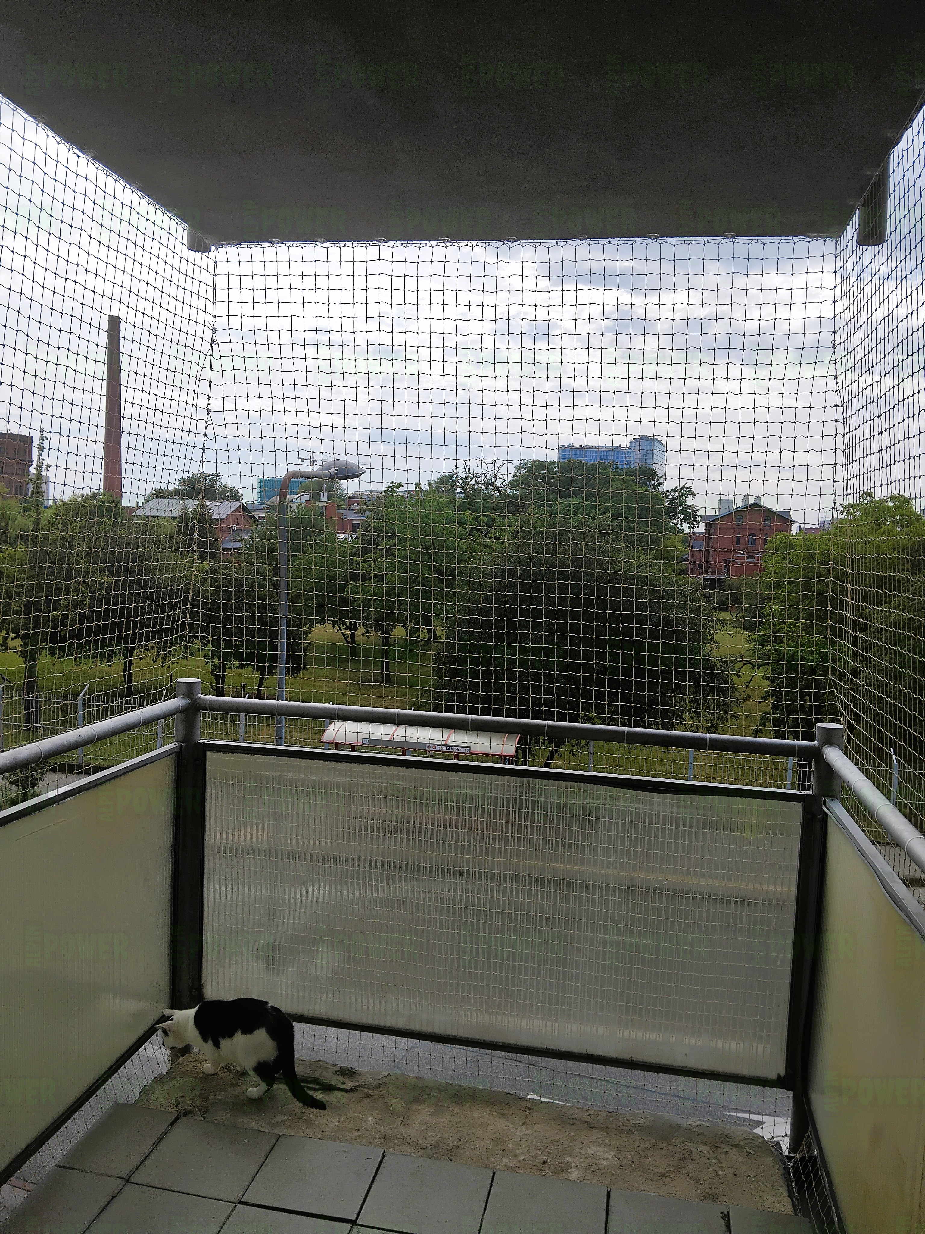 Siatka na balkon dla kota z montażem bez wiercenia