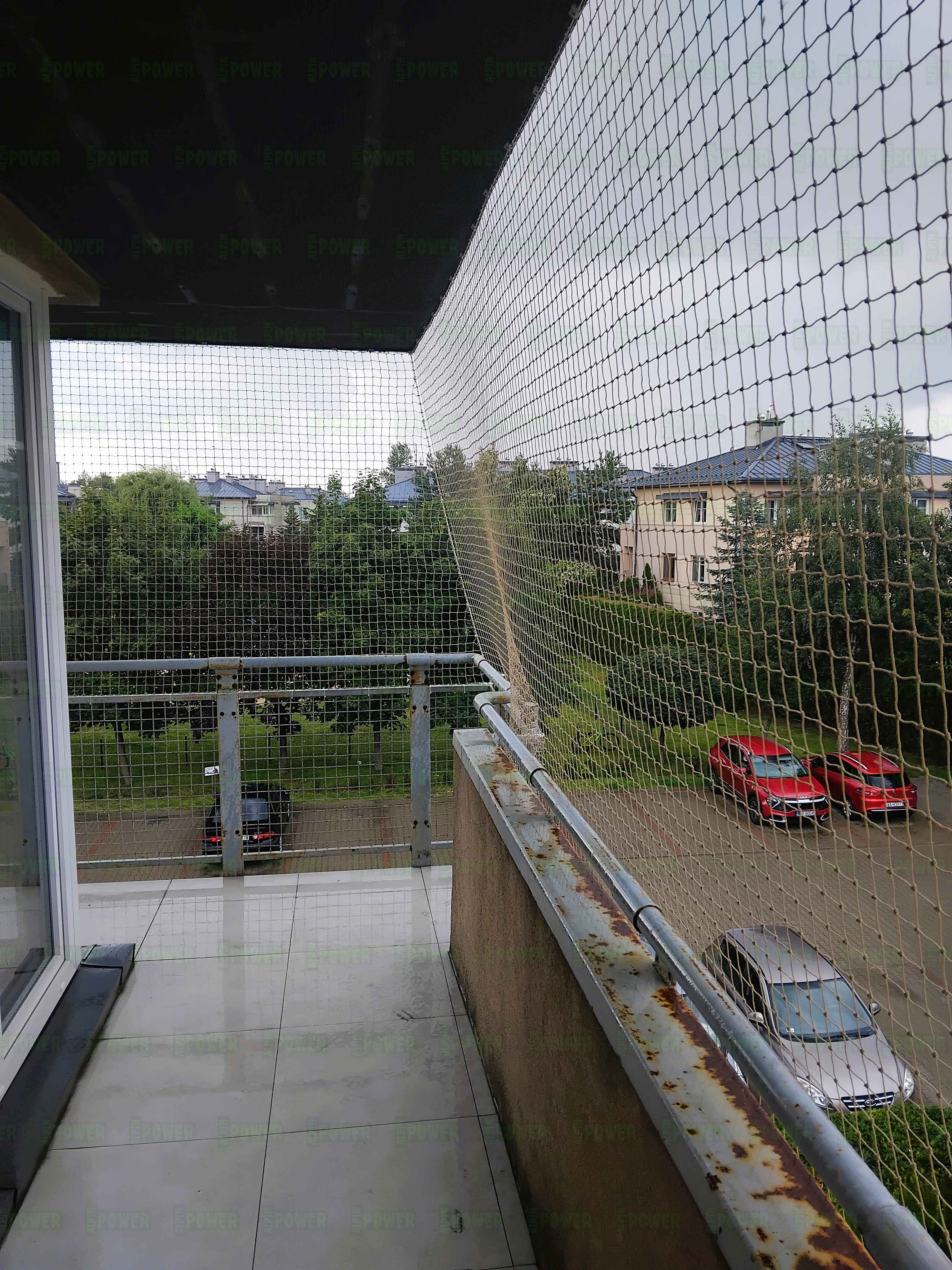  Montaż siatki przeciw wypadnięciu kota