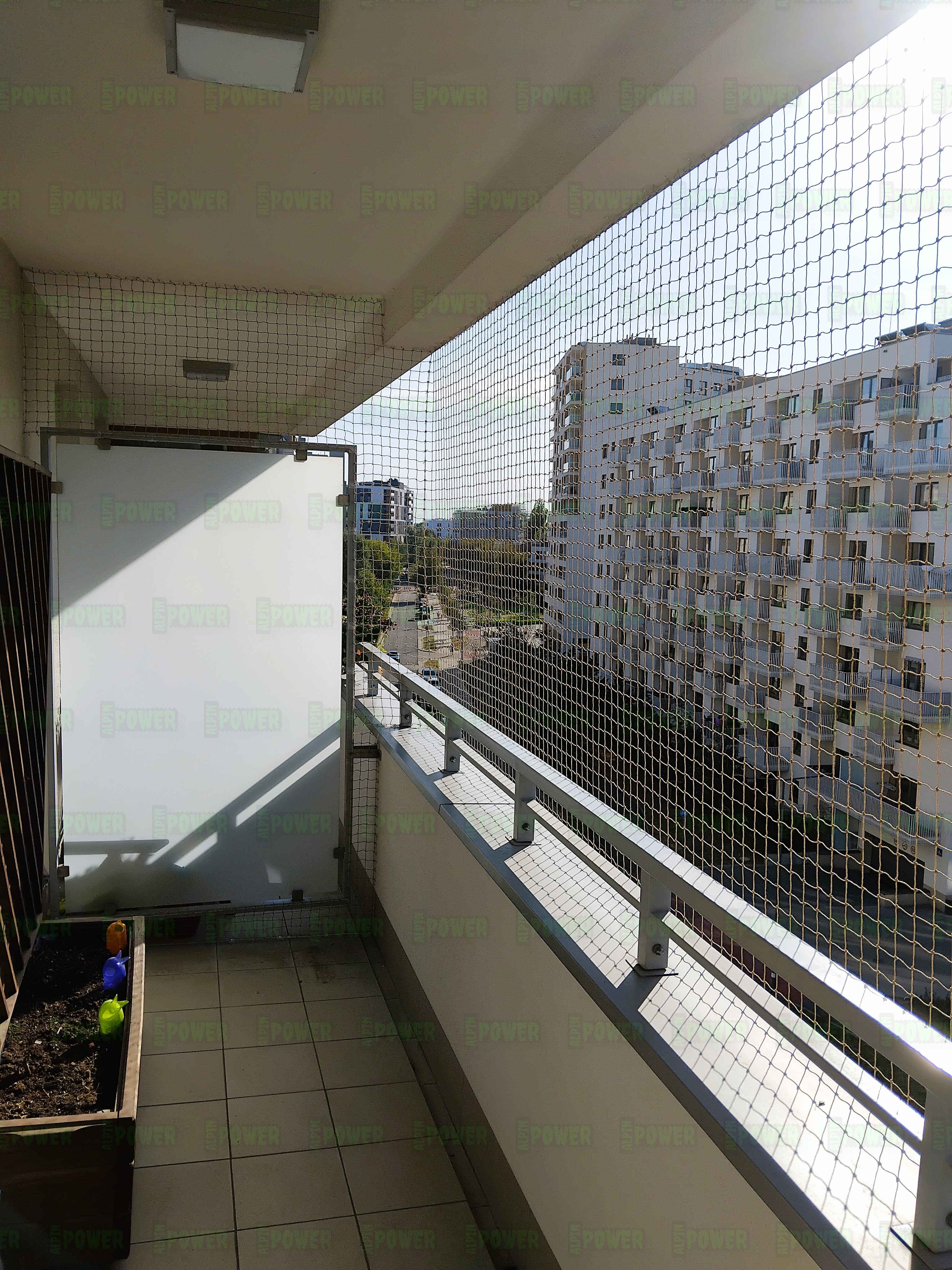  Siatka na balkon dla kota montaż bez wiercenia