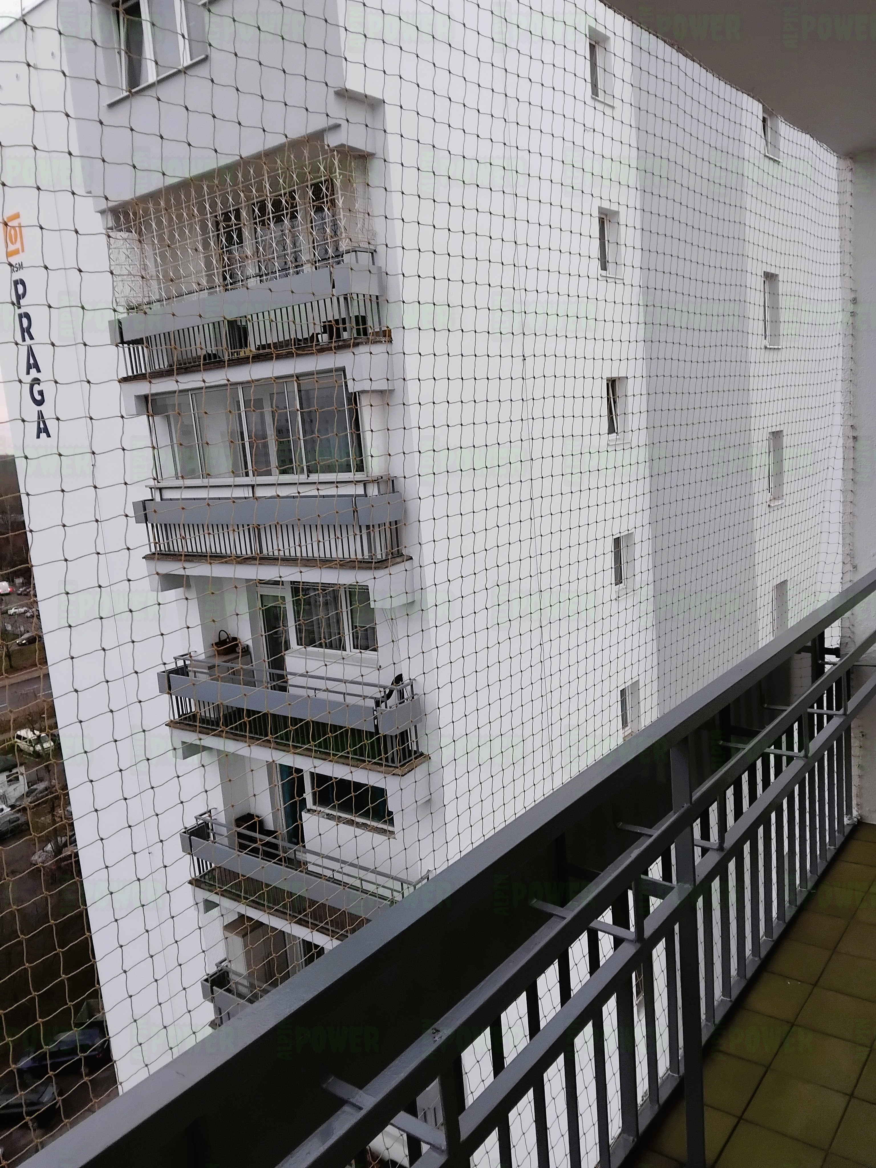  Siatka przeciw gołębiom