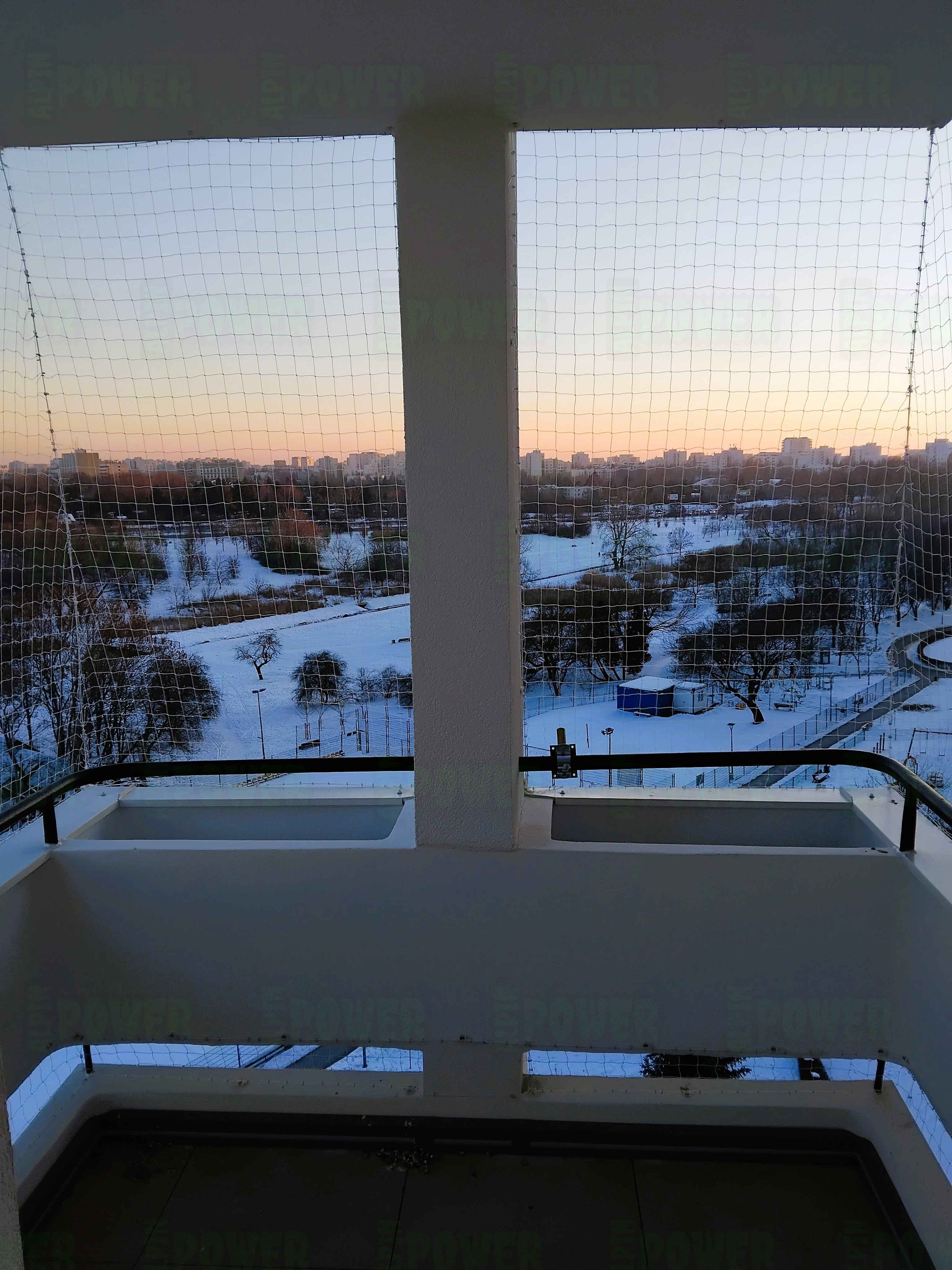  Montaż siatki ochronnej przeciw gołębiom